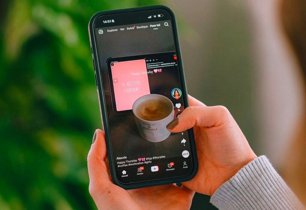 Unsplash Image. How To Go Live On TikTok Go Viral & Get 1000's Of Followers by Tech Is The Culture