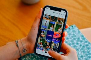 How To Block Someone On TikTok (AI & Batch Blocking) by Tech Is The Culture